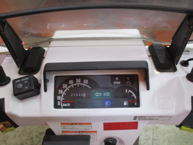 走行もまだまだの２７５２４ｋｍ！！なんとグリップヒーターも装備！しかも調整機能付き！