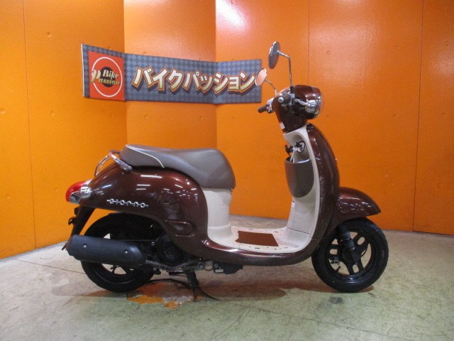 横から見てもこの通り状態状態グッド！２０２５年問題ももう目の前ですので原付は常時即売れですよ！