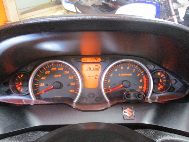 走行も１５１５２ｋｍの低走行の一台！上質なスカブ４００でこの距離でこの価格は正に他店追従不可能価格！