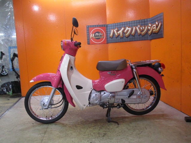 反対側もこの通り状態グッド！！今やカブ１１０の安心の国内仕様は希少車！悩むのは危険な一台！