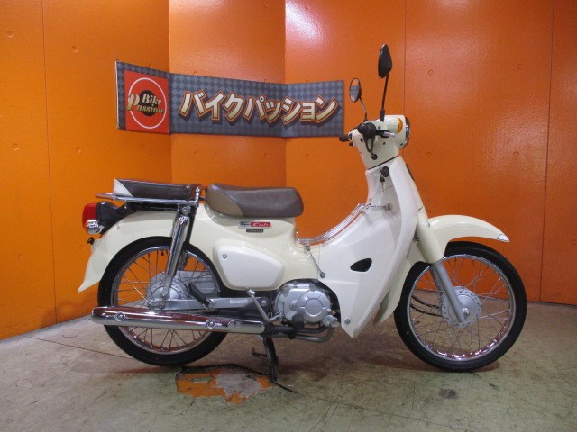 横から見てもこの通り状態状態グッド！価格はお安いですがこれだけ状態グッドですので即売れ必須ですよ！