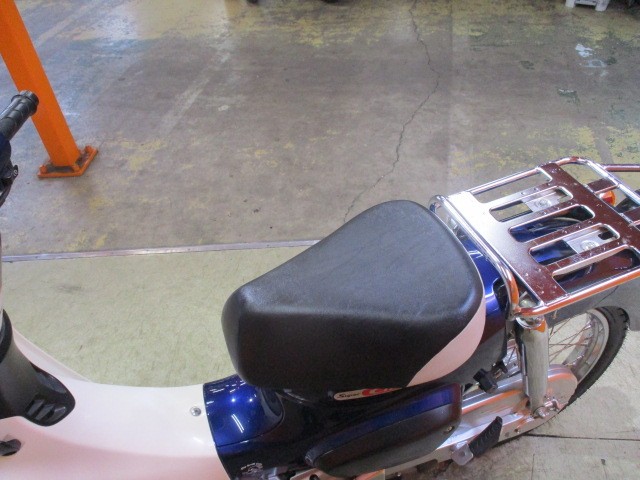 シートもこの通り破れもなければへたりもありません！来店が難しい場合にはお電話にて通販も可能ですよ！！