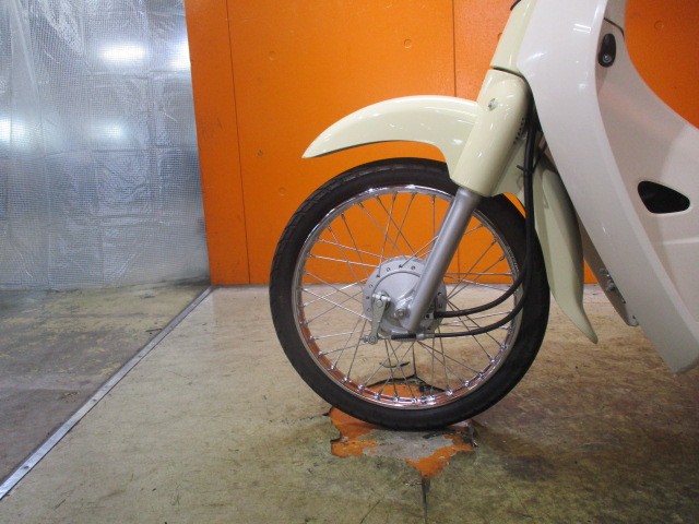 ホイールもこの通り状態グッド！価格はお安いですが、写真の通りスポークまでもが綺麗な一台は早い者勝ち！