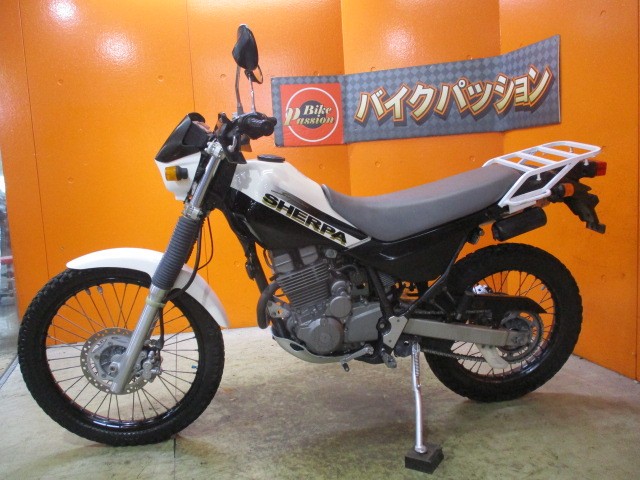 反対側もこの通り状態グッド！！安心の純正フルノーマル車両！本当に悩むのは危険な一台！早い者勝ちの一台