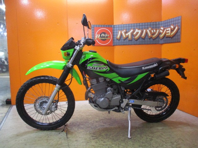 反対側もこの通り状態グッド！専門店でもディーラーでも量販店の当社だからこそできるこの価格設定！！