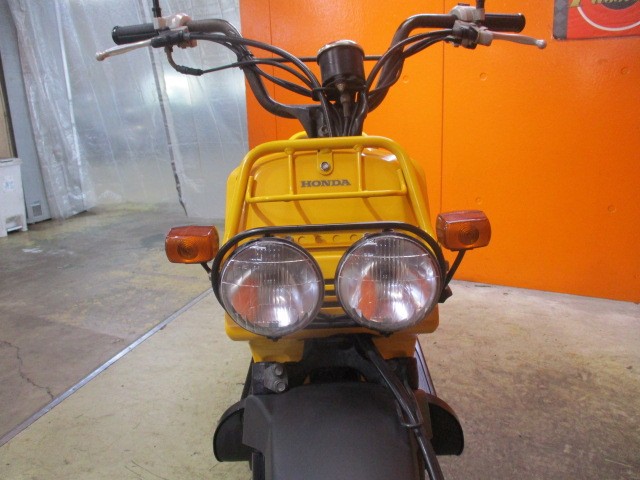 フロントから見てもこの通り状態グッド！このＢＡＪＡを彷彿させる２眼ヘッドライトはとってもお洒落！