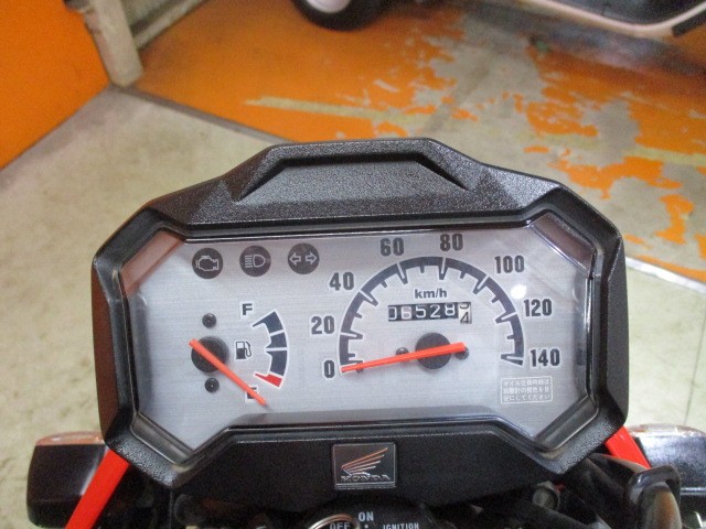 走行も６５２８ｋｍの低走行車！絶版のズーマーＸでここまでの低走行は本当にびっくり！早い者勝ちの一台！