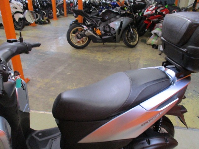 シートもこの通り破れもなければへたりもありません！当社は価格は安くても車両の質が高いので即売れ！！