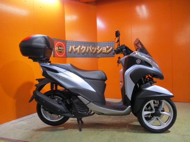 横から見てもこの通り状態グッド！！社外キャリアにＢＯＸ装備は嬉しいオプション！！他店追従不可能価格！