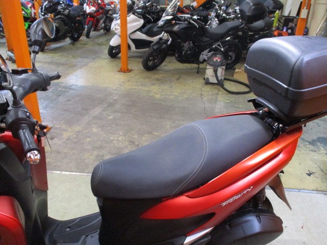 シートもこの通り破れもなければへたりもありません！当社は価格は安くても車両の質は高いので常時即売れ！