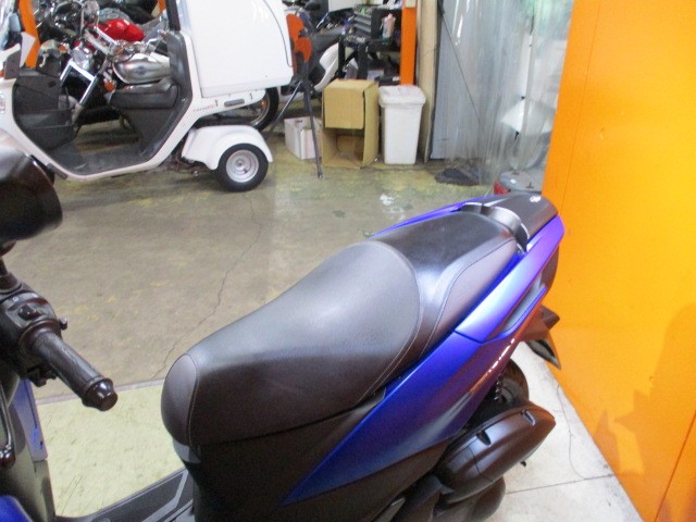 シートもこの通り破れもなければへたりもありません！来店が難しい方はお電話にて通販も可能ですよ！