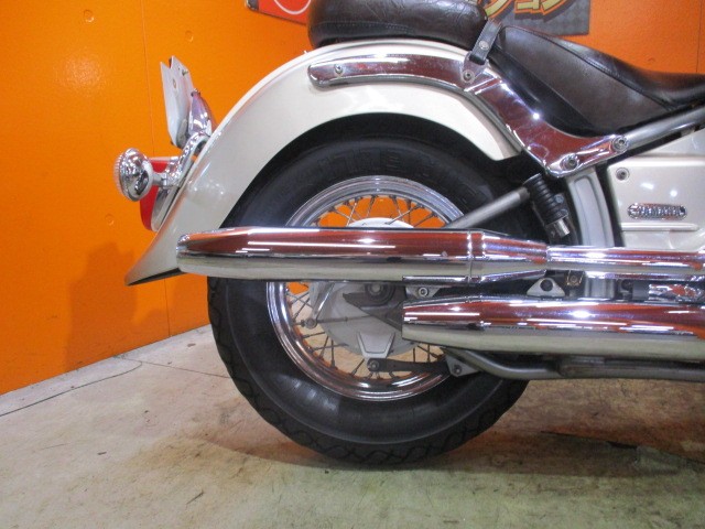 マフラーもこの通りがり傷もなければ線傷もありません！ノーマルマフラーですので継続車検も安心の一台！！