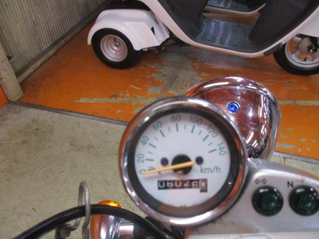 シートもこの通り破れもなければへたりもありません！社外のフラットシートで見た目がさらにグッドに！！