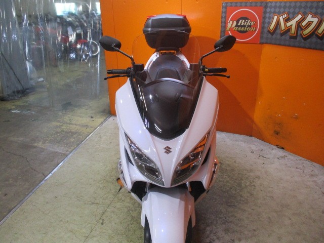 フロントから見てもこの通り状態グッド！！来店が難しい方はお電話にて通販も可能ですよ！早い者勝ちの一台