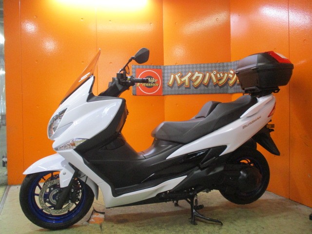 反対側もこの通り状態グッド！専門店でもディーラーでもない量販店の当社だからこそできるこの価格設定！