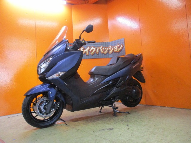 最長２４か月保証付き！！写真の通り状態グッドでさらに低走行でこの価格は正に他店追従不可能価格！！