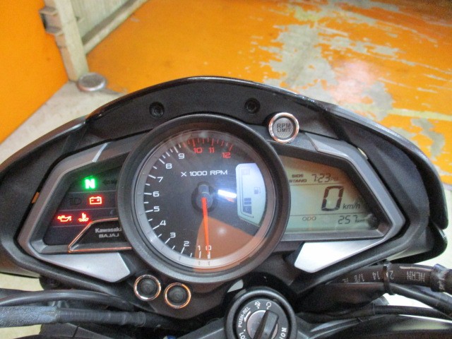 走行もびっくり低走行の２５７ｋｍ！！当社だからこそできるこの価格設定！悩むのは本当に危険な一台！！