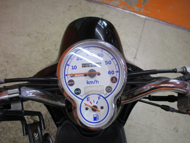 燃料消費率１Ｌ＝６６ｋｍの高燃費車両ですよ！他店追従不可能価格！冗談抜きの早い者勝ちの一台！！