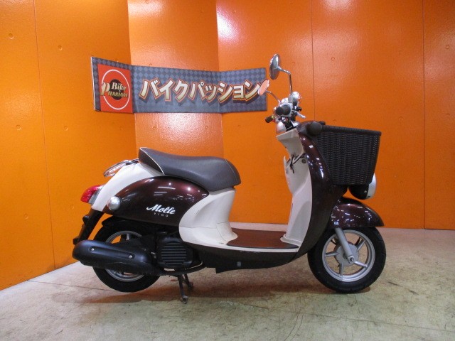 現在のホンダのＯＥＭビーノとちがってヤマハ純正のビーノはスタイリングもとってもお洒落！