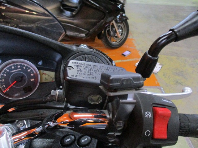 これは嬉しいオプションですよね！高価な分離型のＥＴＣ装備！中古の魅力はやはりオプションですよね！！