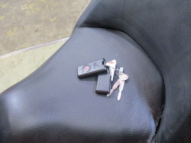 電子キーにメカニカルキーも２本装備！中古のフォルツアＺを買うときにはここはよくチェックですよね！