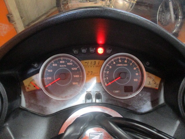 走行も１７３２３ｋｍのまだまだの一台ですよ！燃料消費率１Ｌ＝４３ｋｍは流石国内製造のフォルツァＺ！！