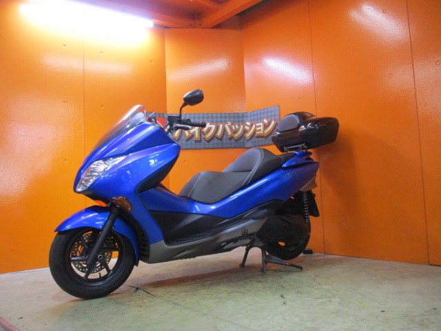 最長２４か月保証付き！！２０１１年のイヤーカラーの人気で希少なグリントウェーブブルーメタリック！！