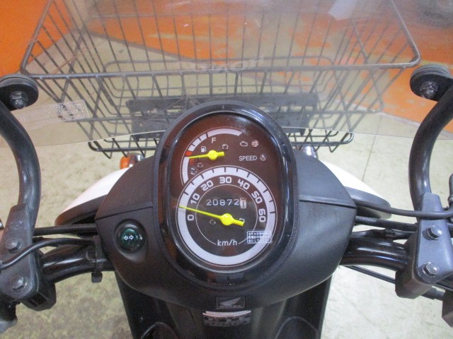 走行もまだまだの２０８７２ｋｍ！当社は安心の認証工場！購入後の修理メンテも任せて下さいね！！