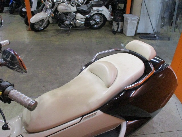 シートもこの通り破れもなければへたりもありません！！量販店の当社だからこそできるこの価格設定！！