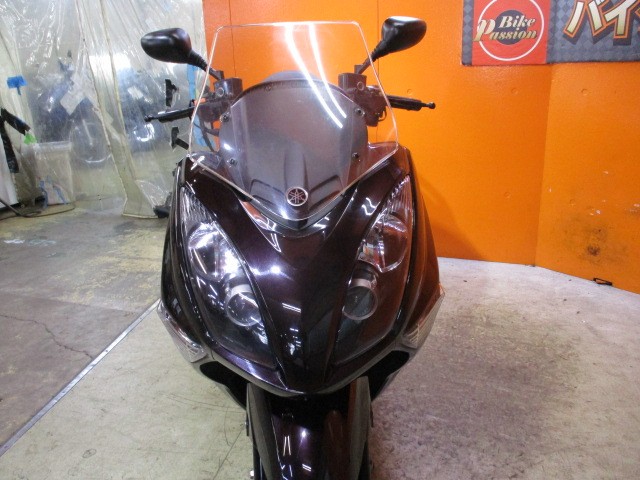 フロントから見てもこの通り状態グッド！！このモデルのマジェは４灯ヘッドライト！かっこいい！！ですよね