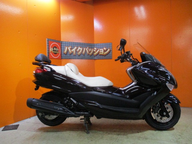 横から見てもこの通り状態グッド！！フェンダーレス済みですからＲ周りが本当にすっきり！！