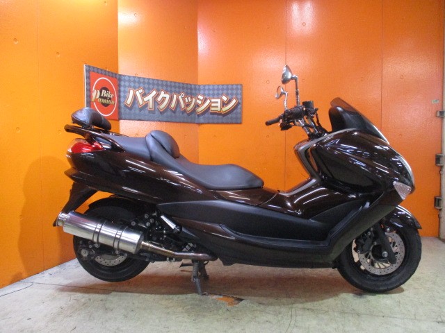 横から見てもこの通り状態グッド！専門店でもディーラーでもない量販店の当社だからこそできるこの価格設定