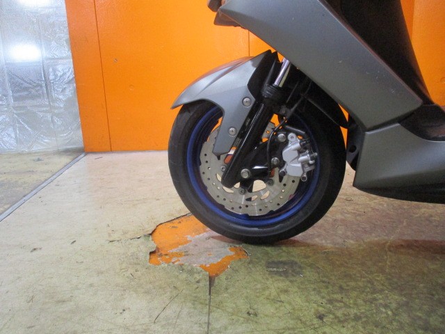 ホイールもこの通り状態グッド！フォークのアウターまでもが綺麗な上質車がこの価格！即売れ必須の一台！