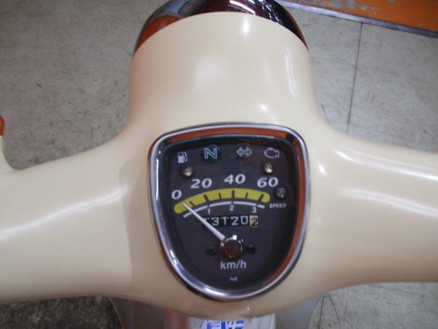 走行も１３１２０ｋｍ！！燃料消費率１Ｌ＝１０９ｋｍは化け物級の燃費ですよ！他店追従不可能価格！！