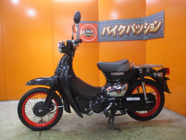 反対側もこの通り状態グッド！専門店でもディーラーでもない量販店の当社だからこそできるこの価格設定！