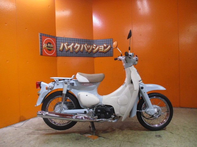 横から見てもこの通り状態グッド！！ＦＩモデルになるとエンジンもブラックになるので色合いもグッド！