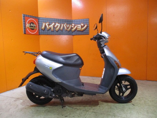 横から見てもこの通り状態グッド！！見た目通りの車両重量僅か６８ｋｇと非常に軽いのでビギナーにもお勧め