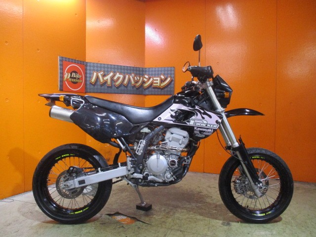 横から見てもこの通り状態グッド！デカール以外は純正フルノーマル車両！楽しい２５０ＳＢがこの価格は安い