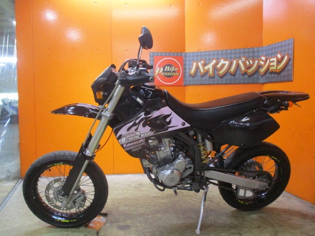 反対側もこの通り状態グッド！専門店でもディーラーでもない量販店の当社だからこそできるこの価格設定！！