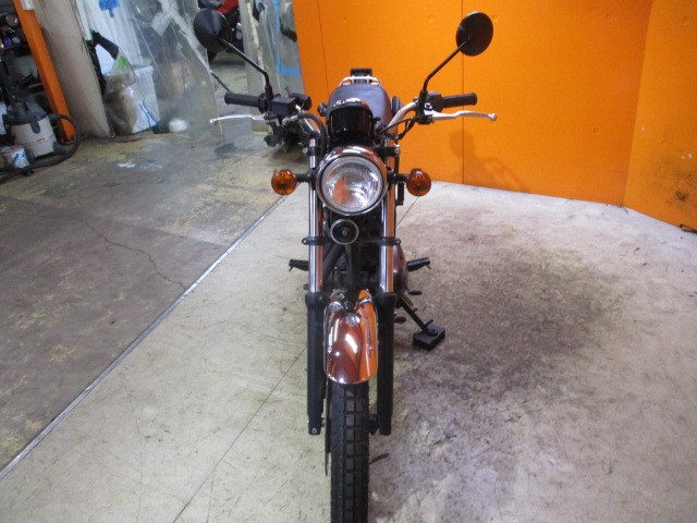 フロントから見てもこの通り状態グッド！！専門店でもディーラーでもない当社だからできるこの価格設定！！