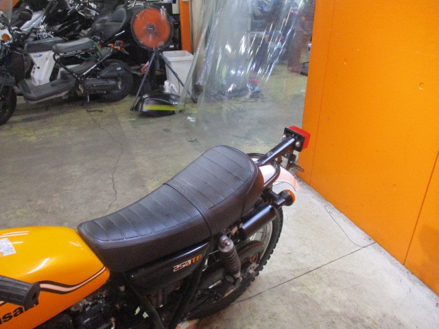 シートもこの通り破れもなければへたりもありません！来店が難しい方はお電話にて通販も可能ですよ！！