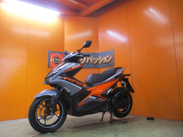 こちらの車両は納車点検を行わないので保証はありませんが支払総額がとってもリーズナブル！勝負価格の一台