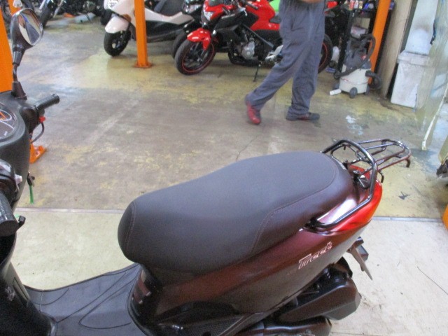 シートもこの通り破れもなければへたりもありません！当社は価格は安くても車両の質は高いので常時即売れ！