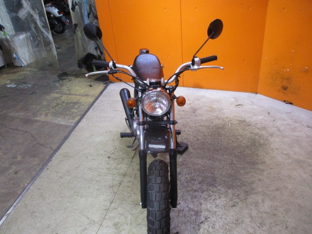 フロントから見てもこの通り状態グッド！！ビギナーでも安心の純正フルノーマル車両！通販も勿論大歓迎！！