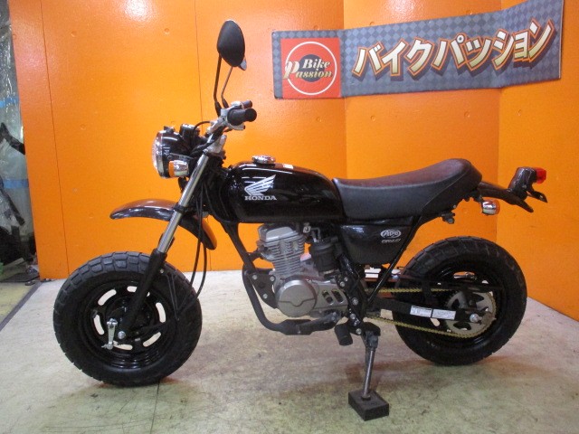 反対側もこの通り状態グッド！！この燃費のよさから過去に殺〇犯も逃亡時に使用！これで有名になりましたよ