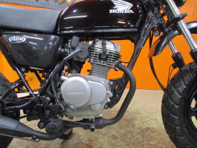 見てください！この綺麗なエンジン！！ご希望の方は当社でボアアップ等のカスタムも可能ですよ！！