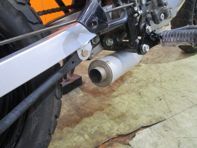 マフラーは勿論社外マフラー装着済み！！ＡＰＥに乗るならやはり社外マフラーですよね！勝負価格の一台！！