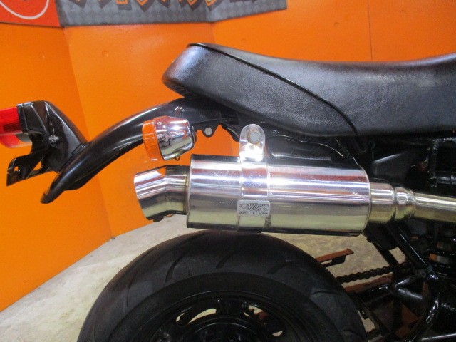 マフラーもＵＰタイプのウイルズウインマフラー装着済み！スタイリングもグッドでさらに車重はダウン！！