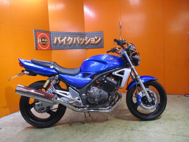 横から見てもこの通り状態グッド！バリ２の弱点のホース類もメッシュホースに変更済み！早い者勝ちの一台！