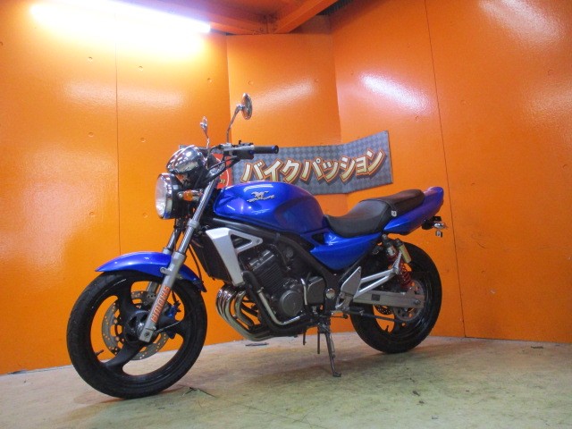 最長２４か月保証付き！！カラーも人気の高いキャンディープラズマブルー！勿論通販も大歓迎の一台！